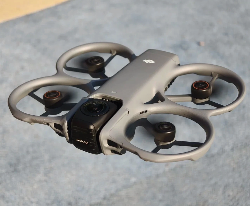 AVATA 360 Combo Fly More control RC2 Plus - Imagen 2